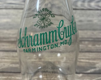 Botella de leche Pyro de un cuarto de galón de la marca Schramm Cry Co Cloverleaf de Farmington, Missouri