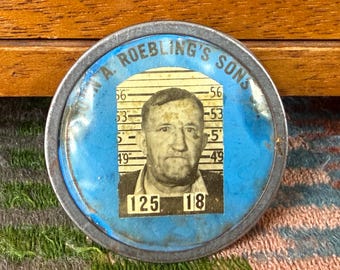 Placa de identificación de empleado de John A. Roebling & Sons n.° 125, fábrica de acero 18, década de 1940.