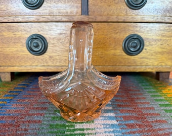 Vtg L.E. Smith 4 3/4" Peach Glass Basket