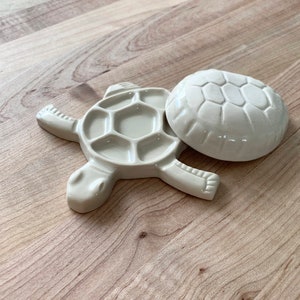 Handmade Ceramic Paint Palette; Sea Turtle with Shell Cup Design
