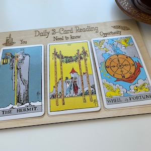 3 Card Tarot Spread Board / Ottimo per santuari e altari / Due lati / Tarocchi non inclusi