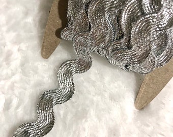 5 Yards of 1/2 Inch Wide Silver Metallic Ric Rac, Trim, Holiday, Christmas Trim, Silver Ric Rac