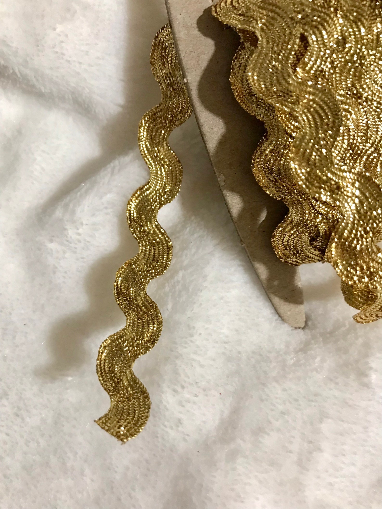 Metallic Ric Rac Trim 5 Yards of 1/2 Inch Wide Gold Metallic Ric Rac, Trim, Holiday ...