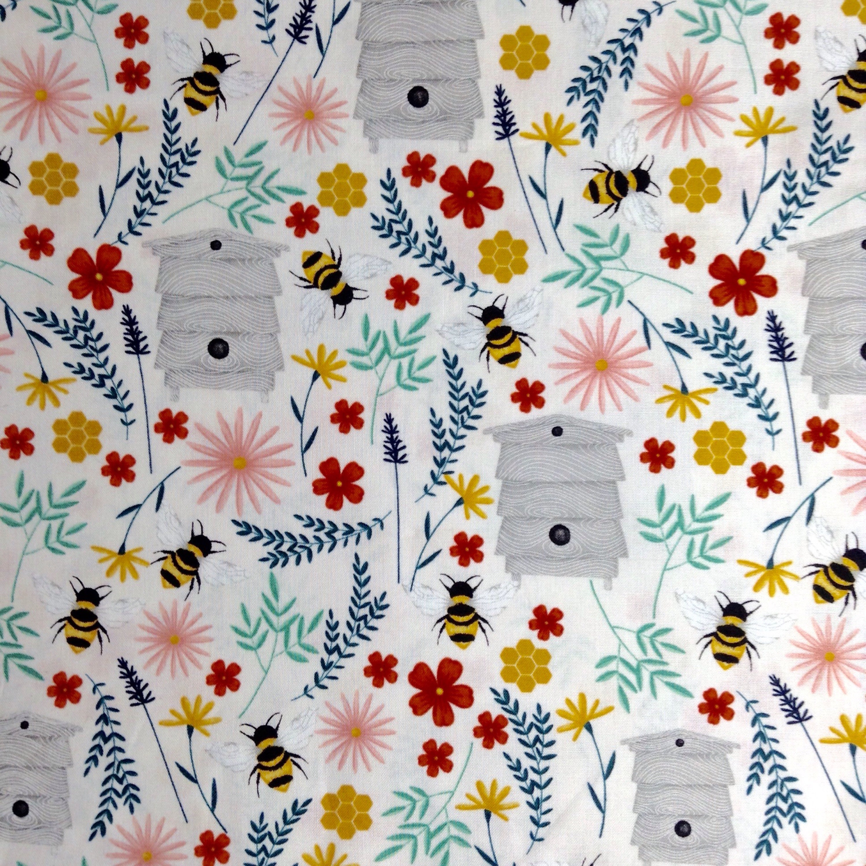 Fabric by the Half Yard Foral Bees on Gray, Garden Bees, Bee Fabric, Bumble Bee  Fabric, Bee Hives, Bumble Bees 