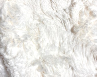 One Fat Quarter of Faux Bunny Fur - White, 18" x 29", Bunny Ears/Fur, Santa Trim, Gnome Trim, CAN'T BE INCLUDED In Free Shipping Orders