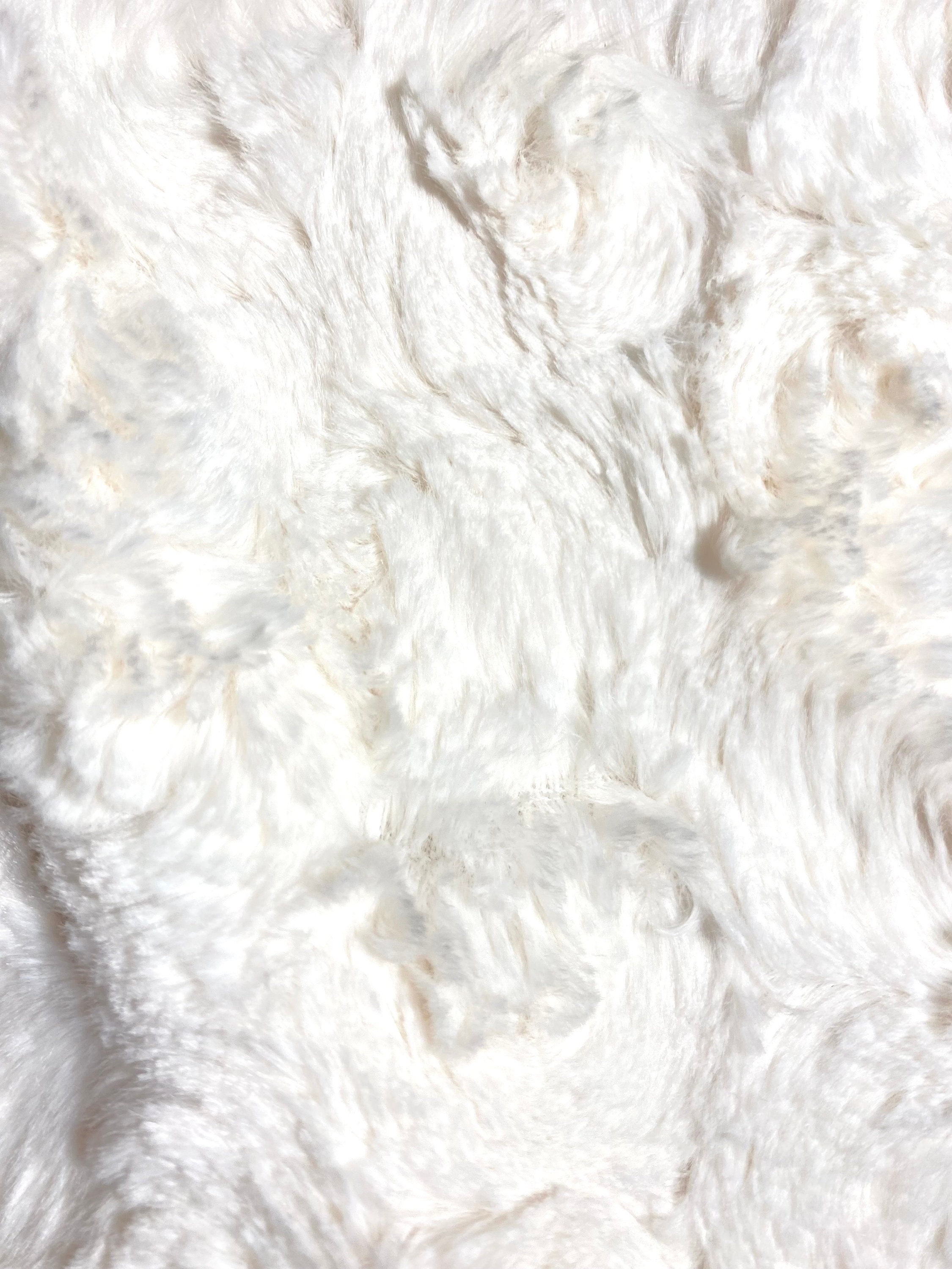 EZ Fabric Stretch Faux Fur Snow Chinchilla Snuggle White / Red