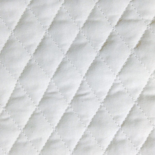 One FAT QUARTER of Double Sided, Pre Quilted Fabric Material -  White