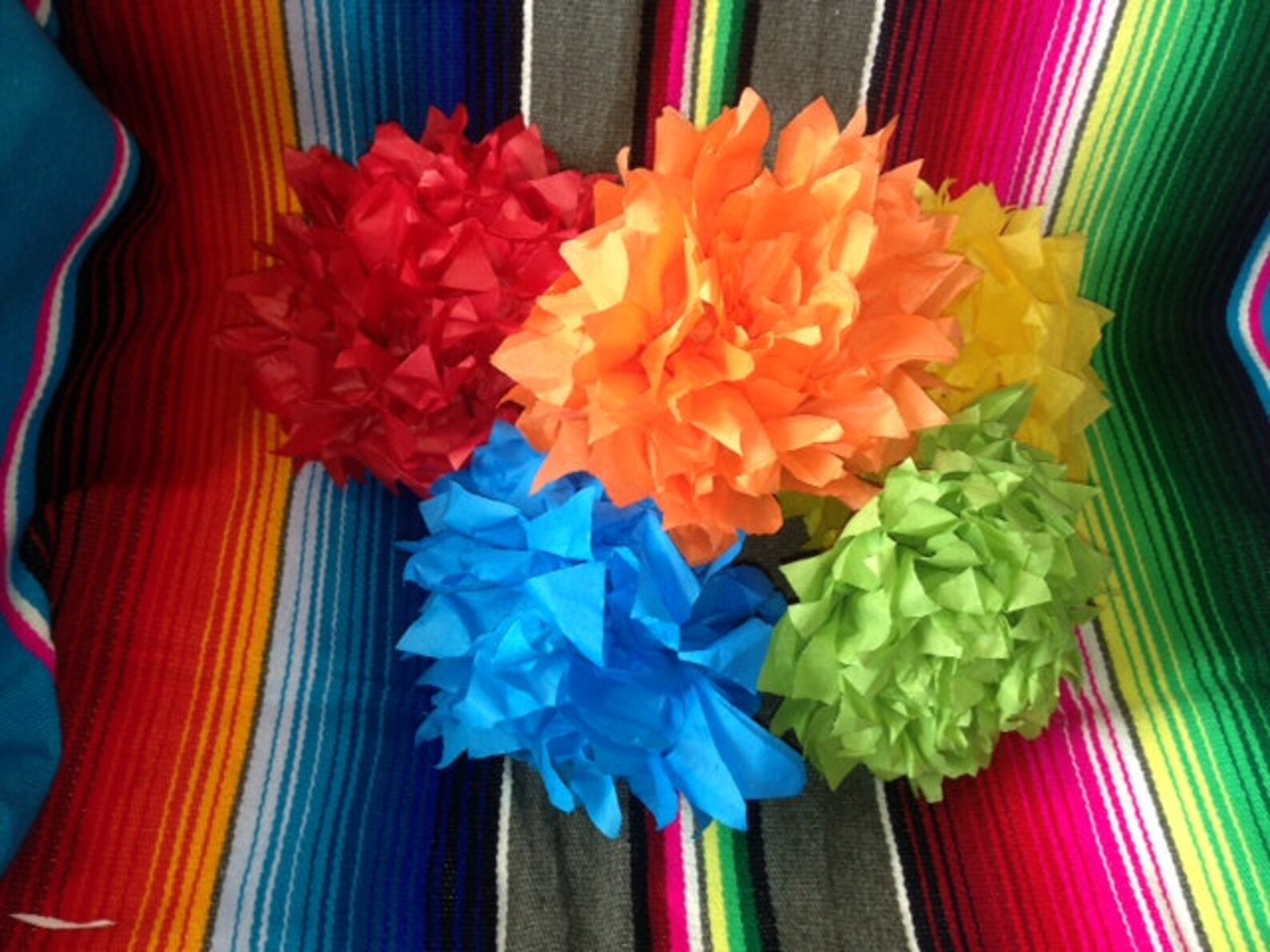LARGE 5 Mexican Paper Flowers for Your FIESTA Etsy