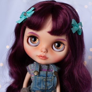 Blythe Custom Doll by MissDrumu, Purple long hair doll, OOAK Customized by MissDrumu, OOAK doll, costumized eye chips and pullrings