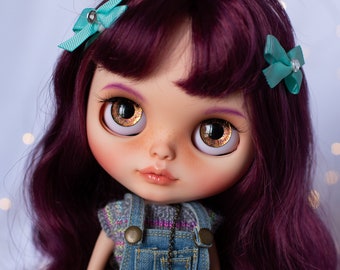 Blythe Custom Doll by MissDrumu, Purple long hair doll, OOAK Customized by MissDrumu, OOAK doll, costumized eye chips and pullrings