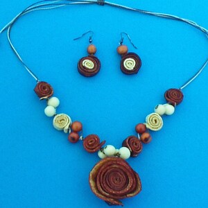 Acai Seeds and Orange Peel Flower Necklace and Earrings Set/ Peruvian Eco Friendly Necklace Set/ Organic Jewelry Set/ Handmade Organic Set