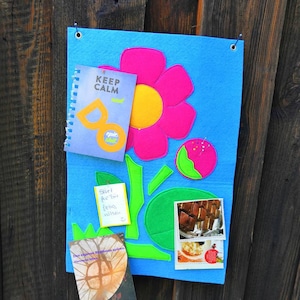 Pinboard Felt Flower Mural A3