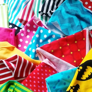 0.5 kg colorful mix of fabric scraps (12.00 EURO/kilogram)