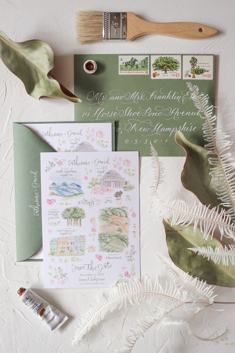 K&ouml;nnte beinhalten: Save-the-Date-Karte mit Aquarell-Illustrationen verschiedener Orte, darunter Berge, eine Stadt und ein Strand. Der Text lautet "Catherine & David Save the Date November 5, 2022 Carmel, California".