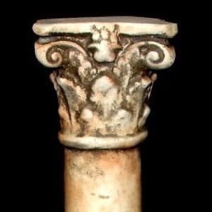 Corinthian Greek Column Roman Art Pedestal Statue