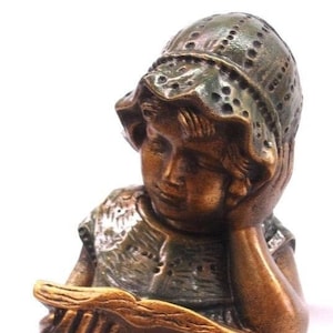 Victorian Girl Reading Book Statue Vintage Sculpture