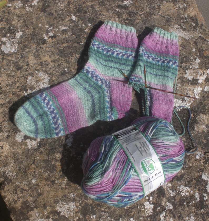 Kate Viridian Schafpate 4 ply Sock Yarn 7955 by Opal image 2