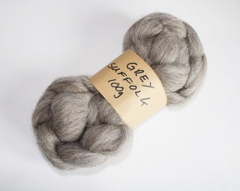 Grey Suffolk top roving 100g