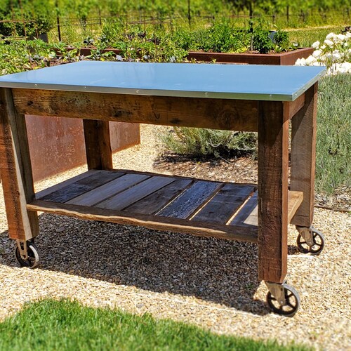 EASY DIY Workbench! Mobile With Storage : 9 Steps (with Pictures