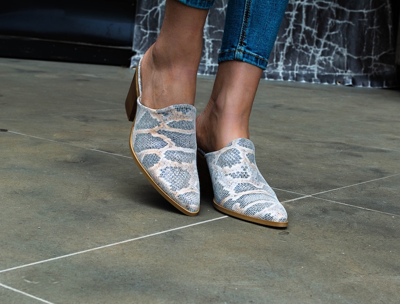 stylish sandals shoes