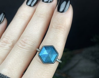 Handmade Geometric Labradorite Ring - Flashy Blue Labradorite Jewelry - Hexagon Gemstone Ring - Sterling Silver Ring - Witchy Jewelry