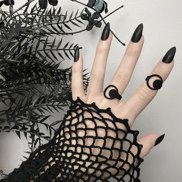 Matte Black Moon Ring - Eclipse Ring - Lunar Phase Jewelry - Witchy Jewelry - Spooky Occult Jewelry - Dark Astronomy Ring - Space Witch Ring