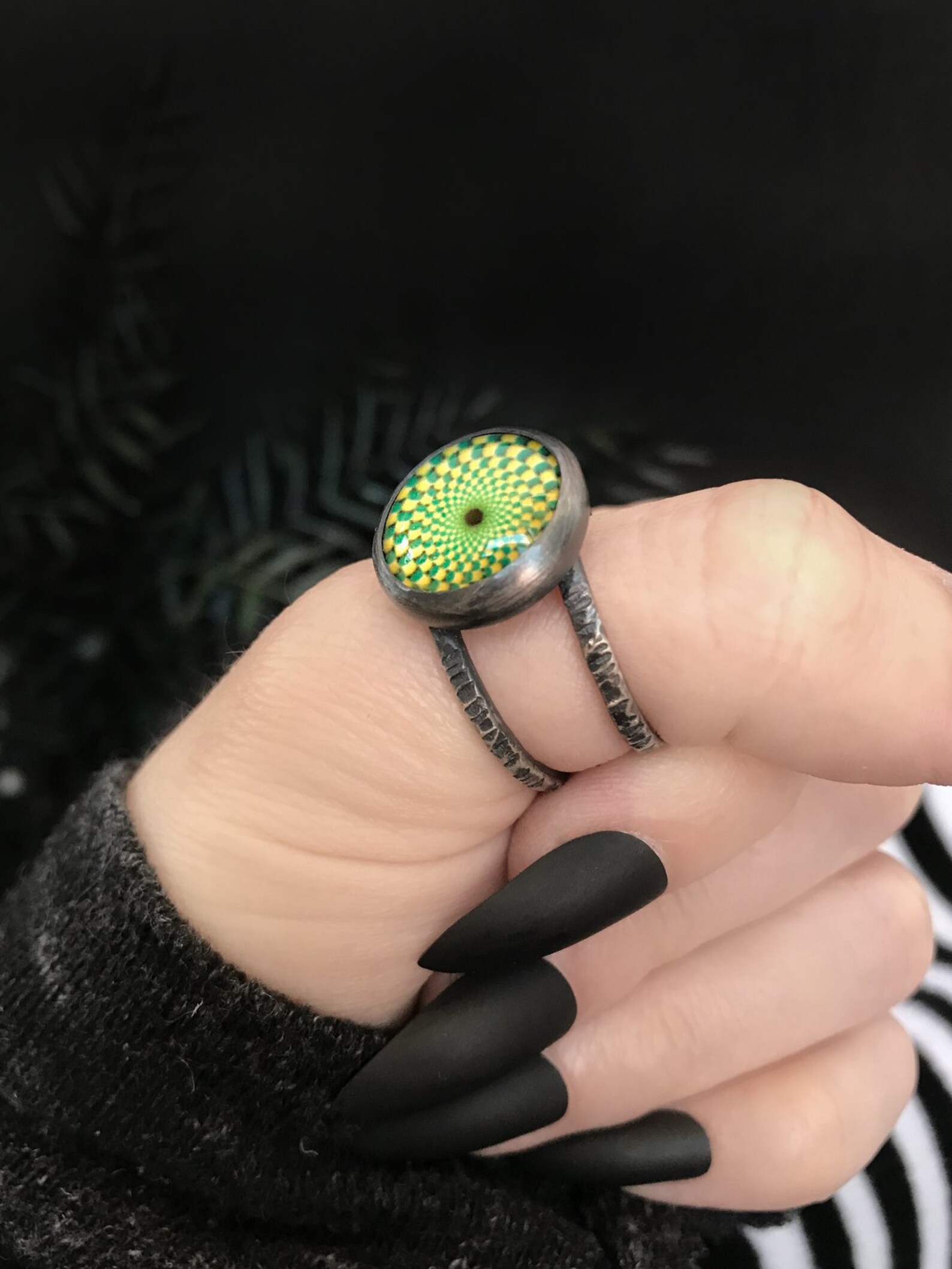 Psychedelic Op Art Ring Optical Illusion Jewelry Green & Etsy