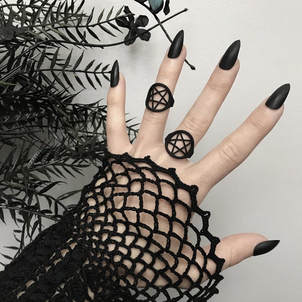 Matte Black Pentagram Ring - Occult Jewelry - Pagan Jewelry - Witchy Jewelry - Star Ring - Pentacle Jewelry - Dark Witch Ring - Gothic Ring