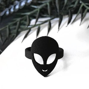Alien Ring - Extraterrestrial Jewelry - Space Witch Accessories - Area 51 Jewelry - Matte Black Ring - UFO Midi Ring - Spaceman Jewelry