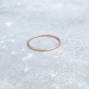 Anillo redondo liso-Anillo de oro clásico-Anillo midi-Anillo de pila-Anillo relleno de oro flaco-Anillo redondo hecho a mano-Anillo liso-Anillo-Regalo-Anillo flaco