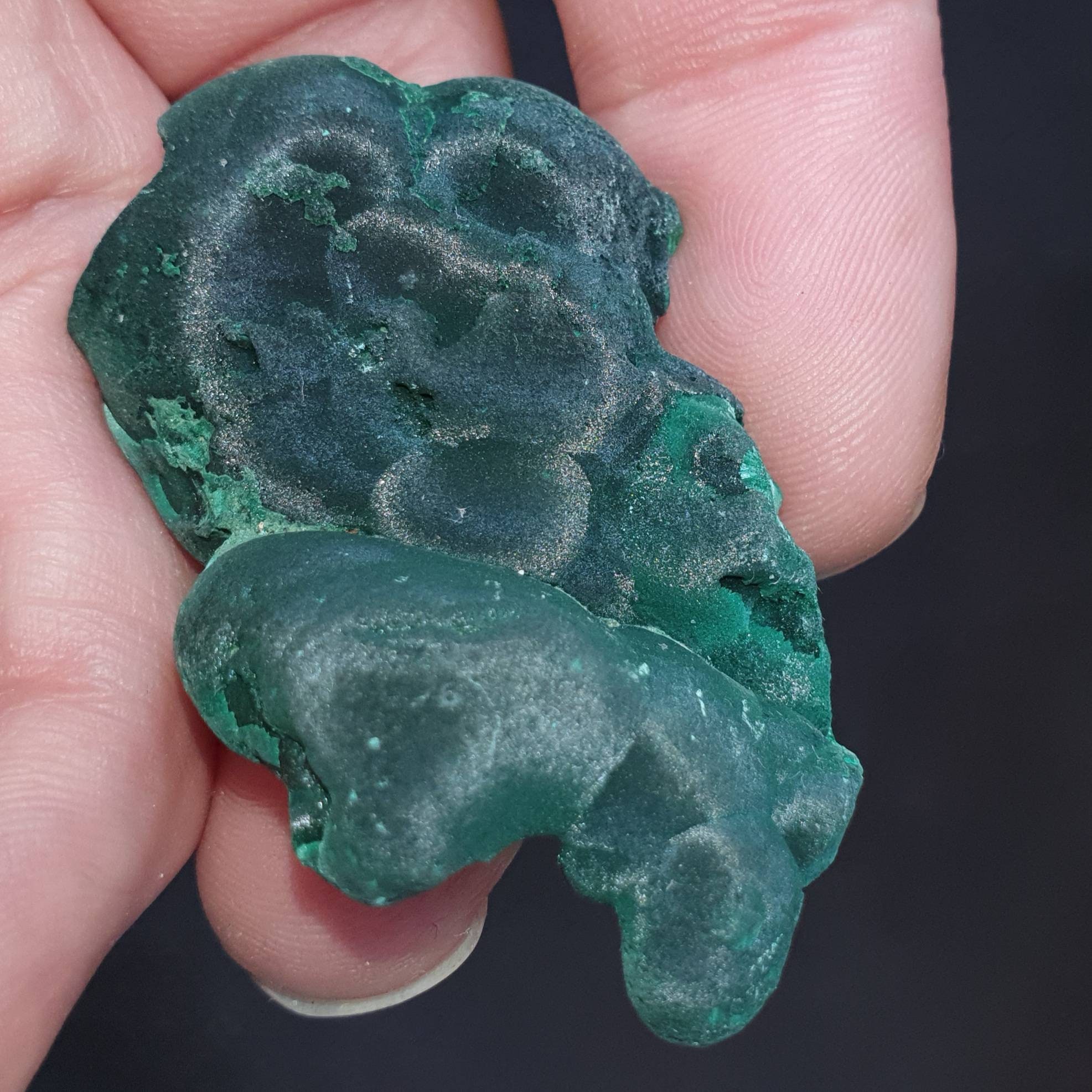 Malachite Botryoïdale et Soyeuse 25, 7Gr. Guangdong, Chine. 46x30x12, 8mm. #mc257
