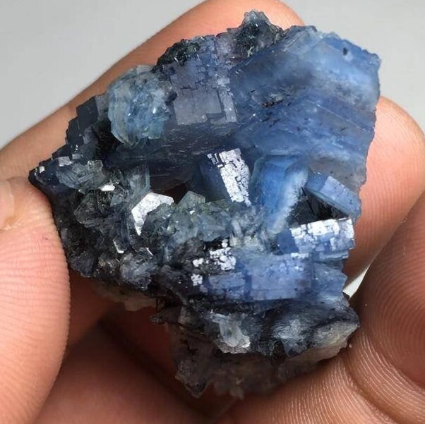 Vorobyevite | Rostérite, Variété de Béryl Alcali-Césium 113, 9Ct Du Badakhshan en Afghanistan. #vy45