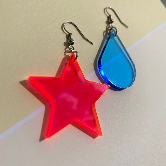 Star Drop Acrylic Earrings
