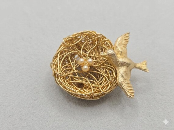 Vintage Jeanne Bird Nest Brooch