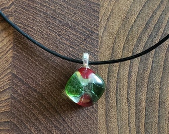 Recycled red and green wine bottle pendant/Upcycled "Holly Berry" glass pendant/Upcycled wine bottle glass necklace