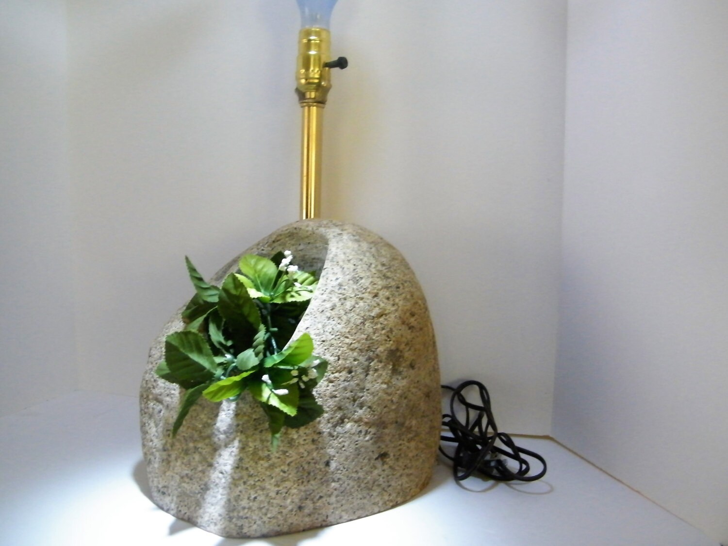 lamp plant table lamp plant table