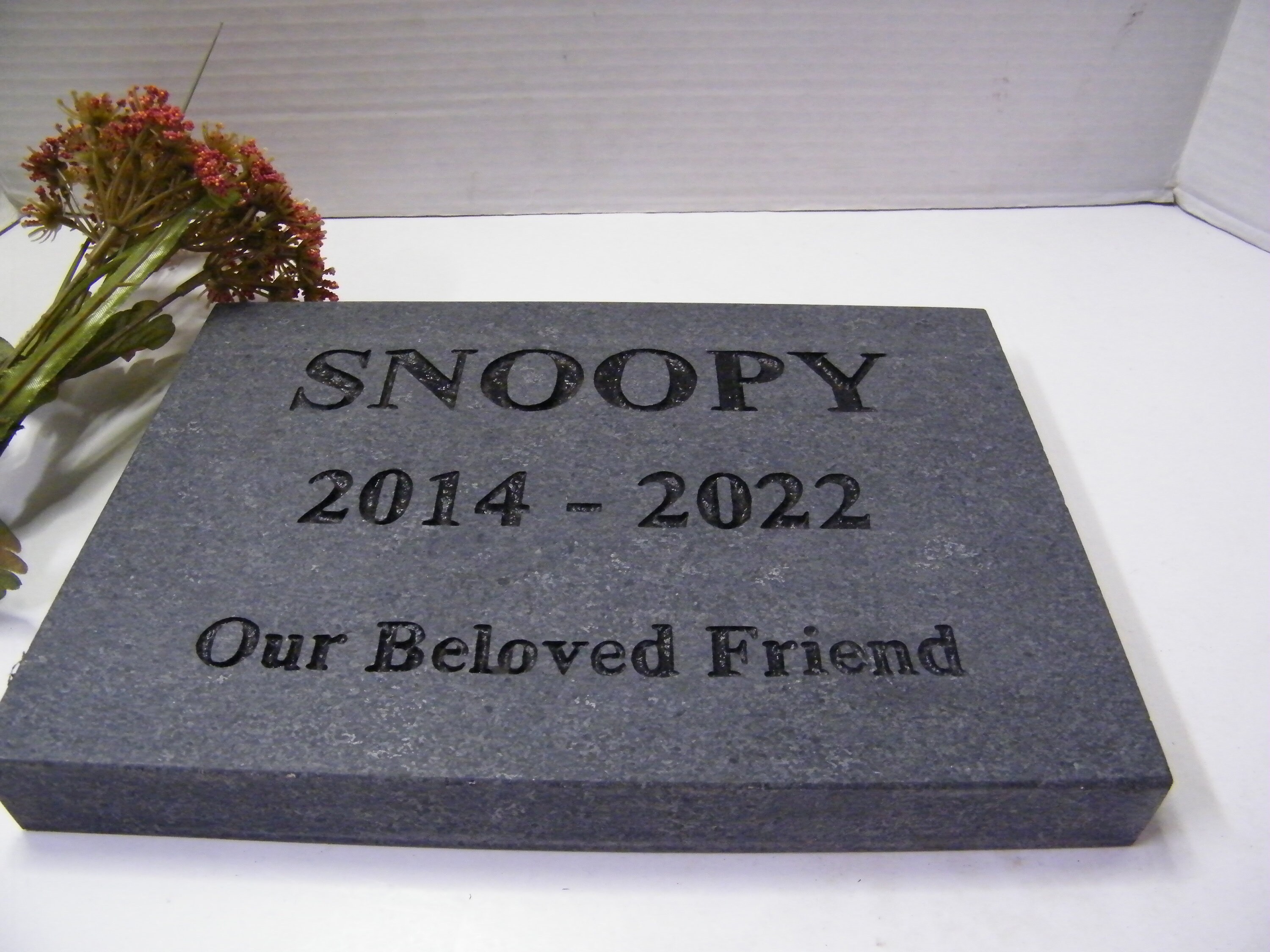 Engraved Granite Pet Memorial Stone: Handcrafted Grave Marker