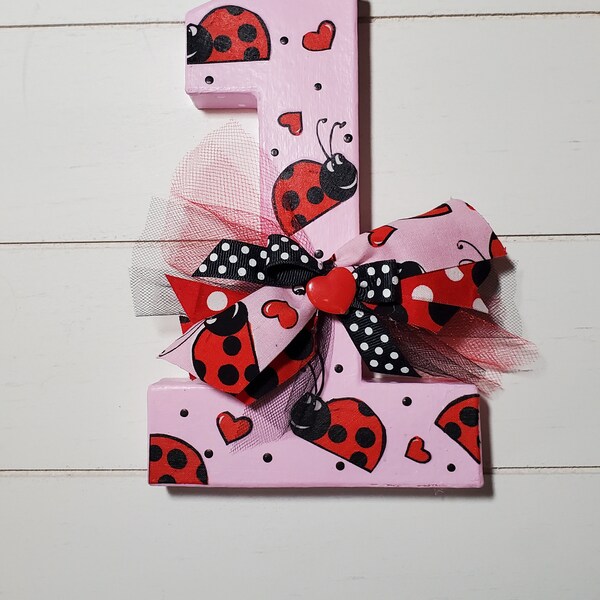 1st birthday Ladybug paper mache number for photo prop for your lovebugs birthday party. Cute pink spring summer