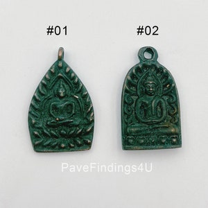 Antique Aged Sitting Buddha Charm, Meditate Buddha Charm, Buddha Amulet Necklace Protection Charm for Religious Jewelry Making, CP1382