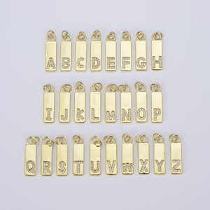 Breloque étiquette initiale personnalisée en or, pendentif initial, or rempli sur laiton breloque lettre alphabet breloque pour bracelet collier CP1450