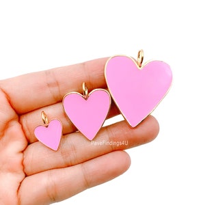 Ciondolo a forma di cuore in smalto rosa, ciondolo a forma di cuore in smalto, oro su ottone, ciondolo a forma di cuore in oro, 14 mm/25 mm/37 mm, CP965A