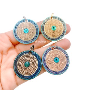 Ciondolo con ciondolo grande con occhio maligno in turchese e zirconia cubica in oro 22K, ciondolo con occhio maligno in micro pavé di zirconia cubica, ciondolo con occhio maligno, ciondolo con occhio maligno, 35 x 32 mm, CP135