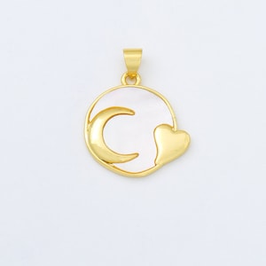 Brume marine remplie d&#39;or, perle blanche, breloque disque rond coeur de lune, pendentif coeur croissant de lune pour une conception de bijoux minimaliste, CP1957
