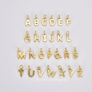 Ciondolo iniziale personalizzato in oro, ciondolo iniziale, riempito in oro su ottone, ciondolo con lettera dell'alfabeto minimalista, ciondolo monogramma, ciondolo aggiuntivo CP1242