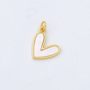 Ciondolo a forma di cuore minuscolo in madreperla, ciondolo con perla a forma di cuore riempito in oro per collana, bracciale, orecchini, fornitura per creazione di gioielli, CP1956