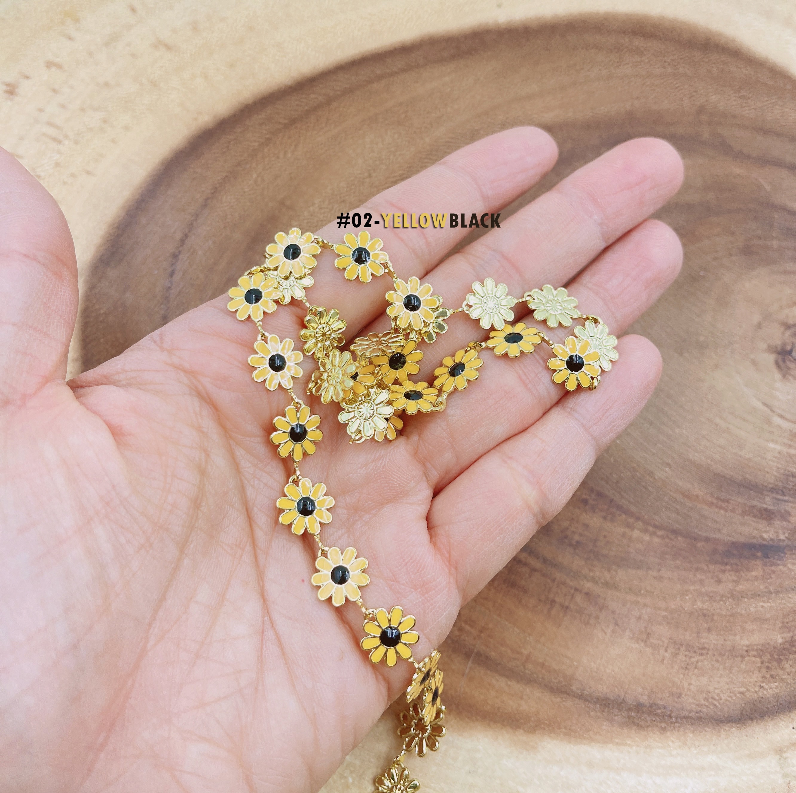 daisy♡14kgf Amazon.com: KECHO 14k Gold Daisy Necklace for Women Solid