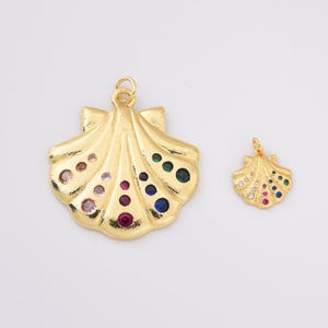 Clam Shell Charm, Gold Filled Sea Shell Pendant for Bracelet Earring Necklace Component, Minimalist Pendant, 19x16mm, CP1762