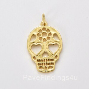 Ciondolo a forma di testa di teschio in oro 14K, ciondolo a forma di scheletro, teschio dorato, ciondolo a forma di teschio di zucchero, ciondolo a forma di teschio in argento per il giorno dei morti, 25 x 15 mm, CP560