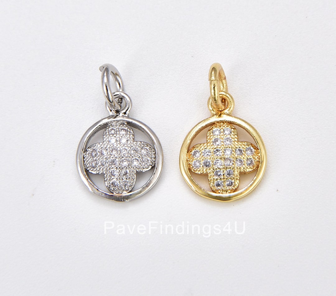 Clover Medallion Bangle