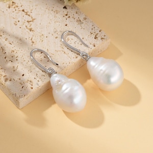 Freshwater Baroque Pearl Stud Earrings, Irregular Pearl Earrings for Women, Modern Statement Jewelry Gift for Her, Minimalist Style, ER309